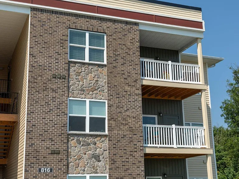 The Commons & Commons Hill Apartments — Photo 46