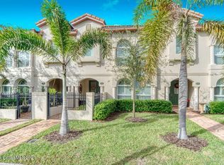 2240 Enjoya Ln, Melbourne, FL 32901