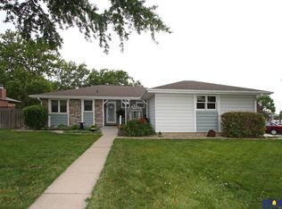 301 Haverford Dr, Lincoln, NE 68510