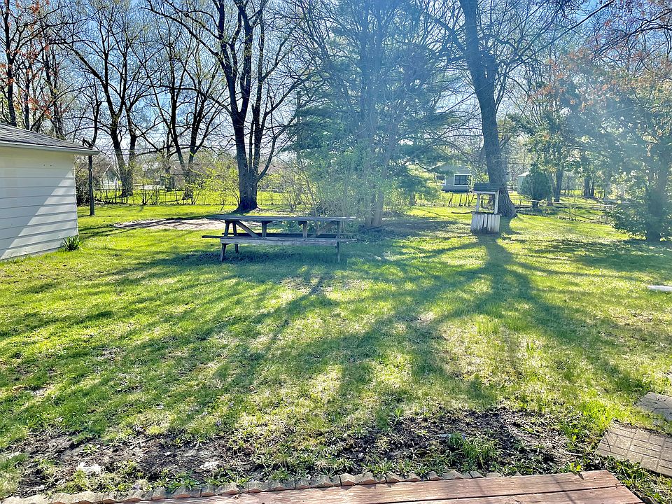 2nd image of 18031 Anthony Ave