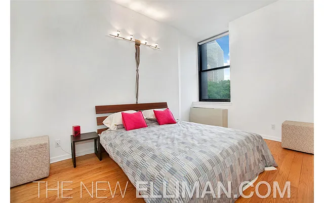 Rented by Douglas Elliman | media 8