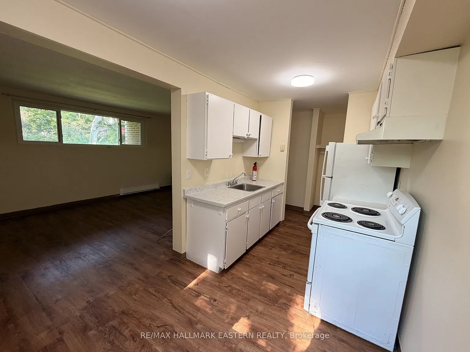 2 bed, $1,695 — Photo 4
