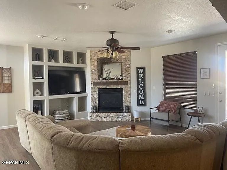 1627 Brillo Del Sol #C-T — Photo 14