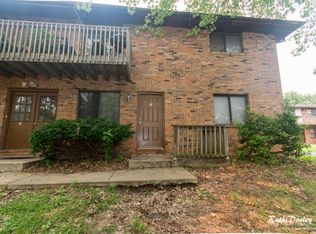9 Yorkshire Ln APT 2, Shiloh, IL 62221