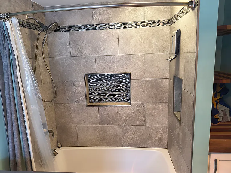 997 Edgemere Dr — Photo 14