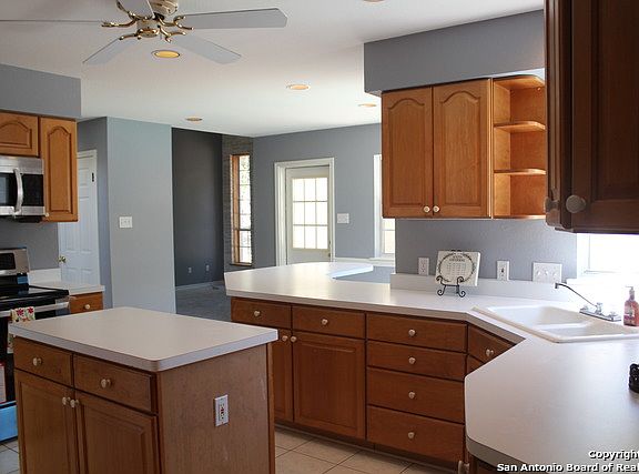 3rd image of 251 Twin Oaks Dr