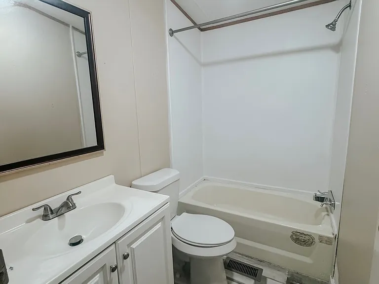 7117 Collins Rd #E — Photo 5