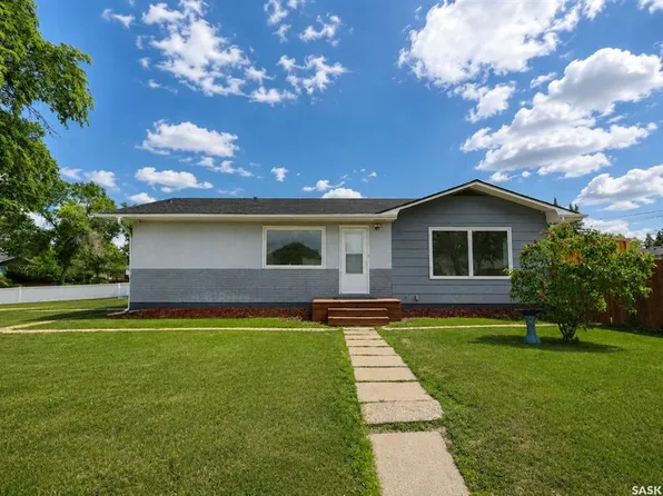 2410 Steuart AVENUE, Prince Albert, SK S6V 2V2