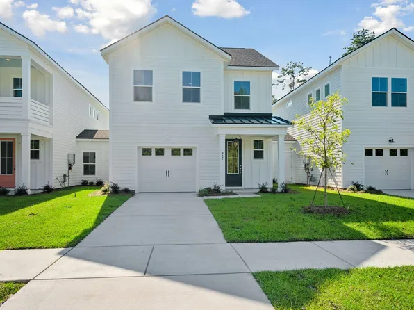 450 Queenview Ln, Charleston, SC 29414
