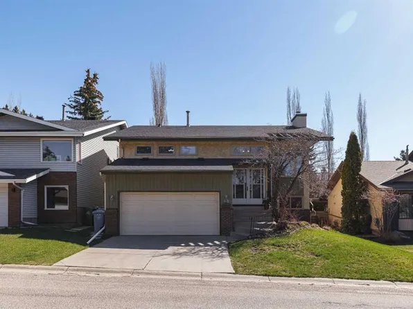 48 W Ranchridge Dr NW, Calgary, AB T3G 1W2