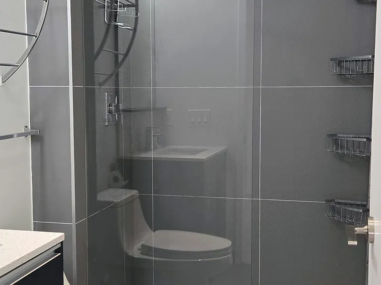 20 Gladstone Ave #502 — Photo 16