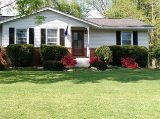 252 New Castle Dr, Charles Town, WV