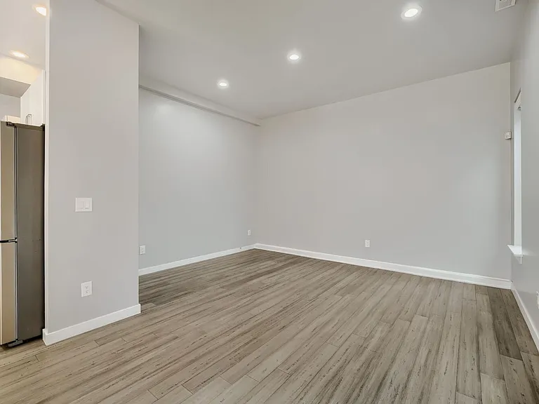 4736 25th Ave SW — Photo 6