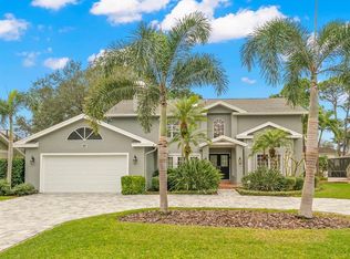 754 Apalachee Dr NE, Saint Petersburg, FL 33702