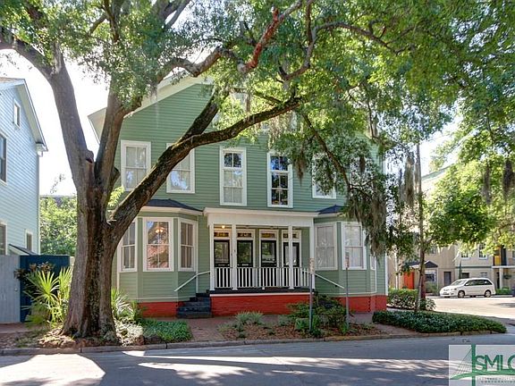 2nd image of 216 Houston St #216