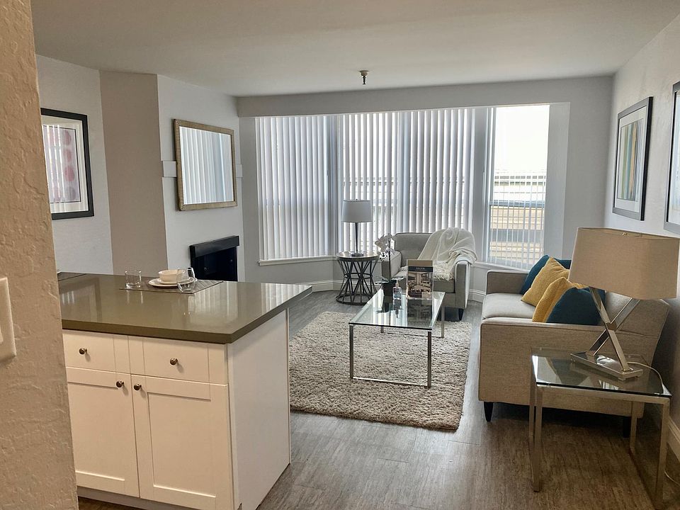 1st image of 1690 Broadway St #404