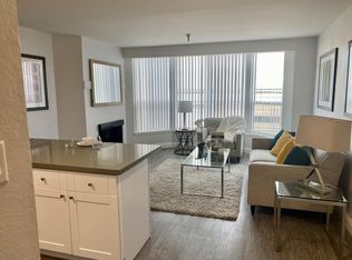 1690 Broadway St #404, San Francisco, CA 94109