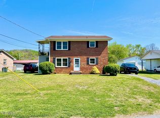 615 & 6151/2 Bravo St, Elizabethton, TN 37643