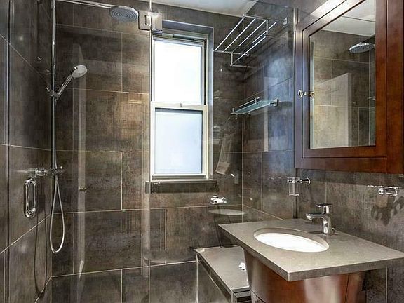 4th image of 439 E 51st St #3C
