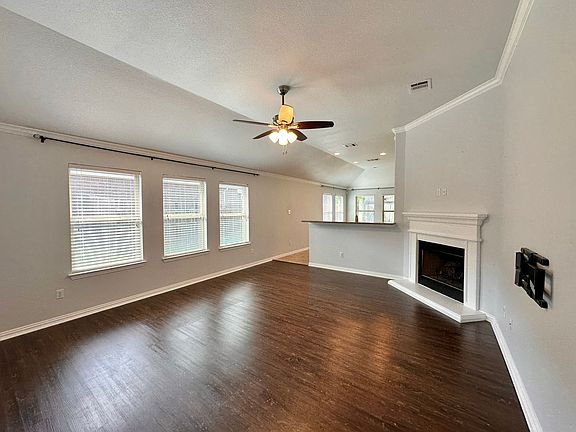 3rd image of 3603 Joyce Ln