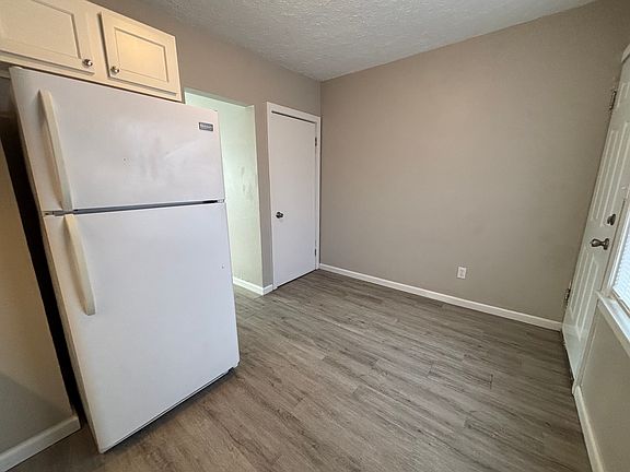 3rd image of 10573 Main St #4