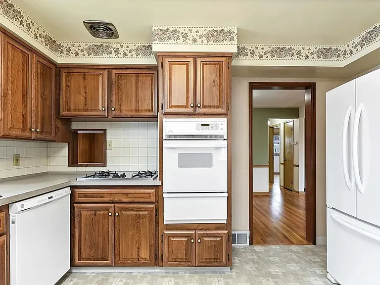 Pleasant Hill Dr — Photo 8