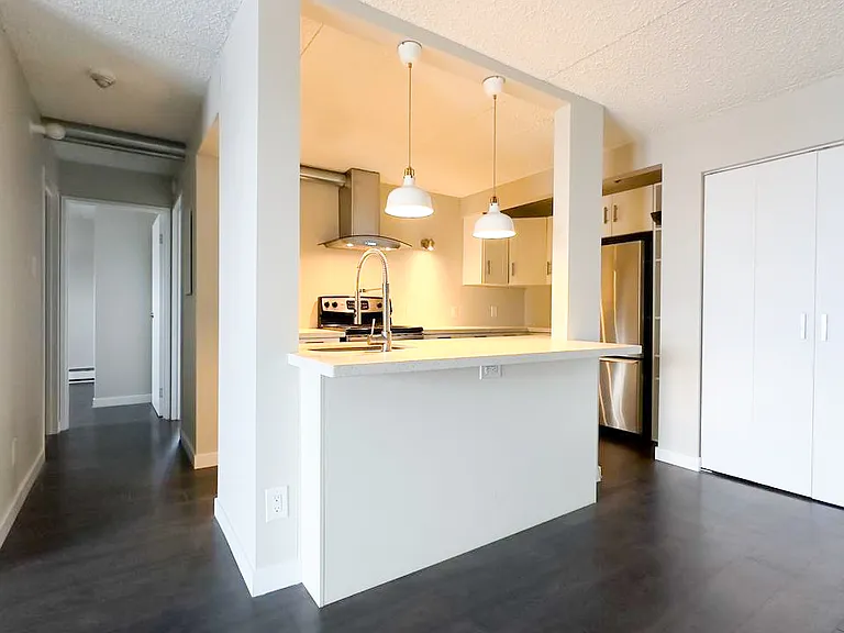 77 Edmonton St #1002 — Photo 8