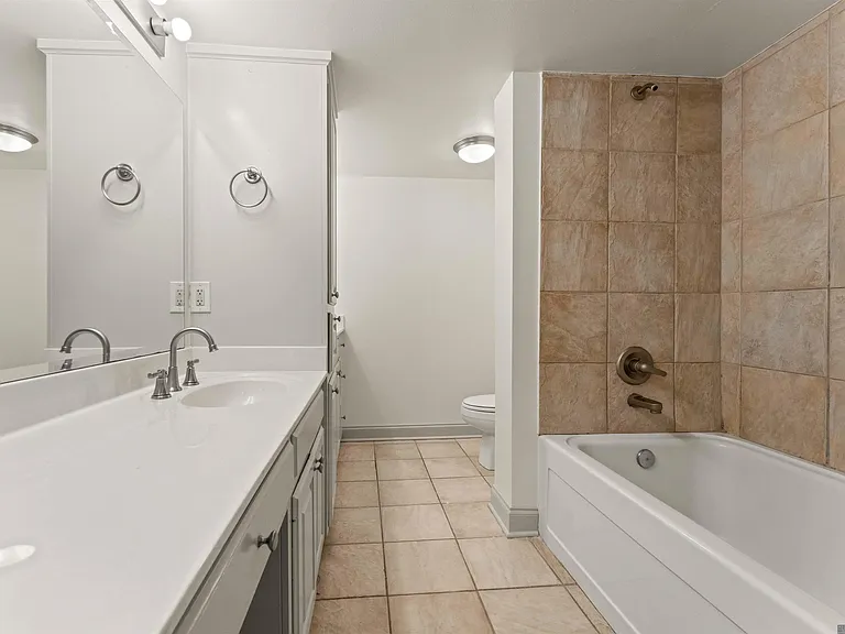 2045 N 3rd St #305 — Photo 10