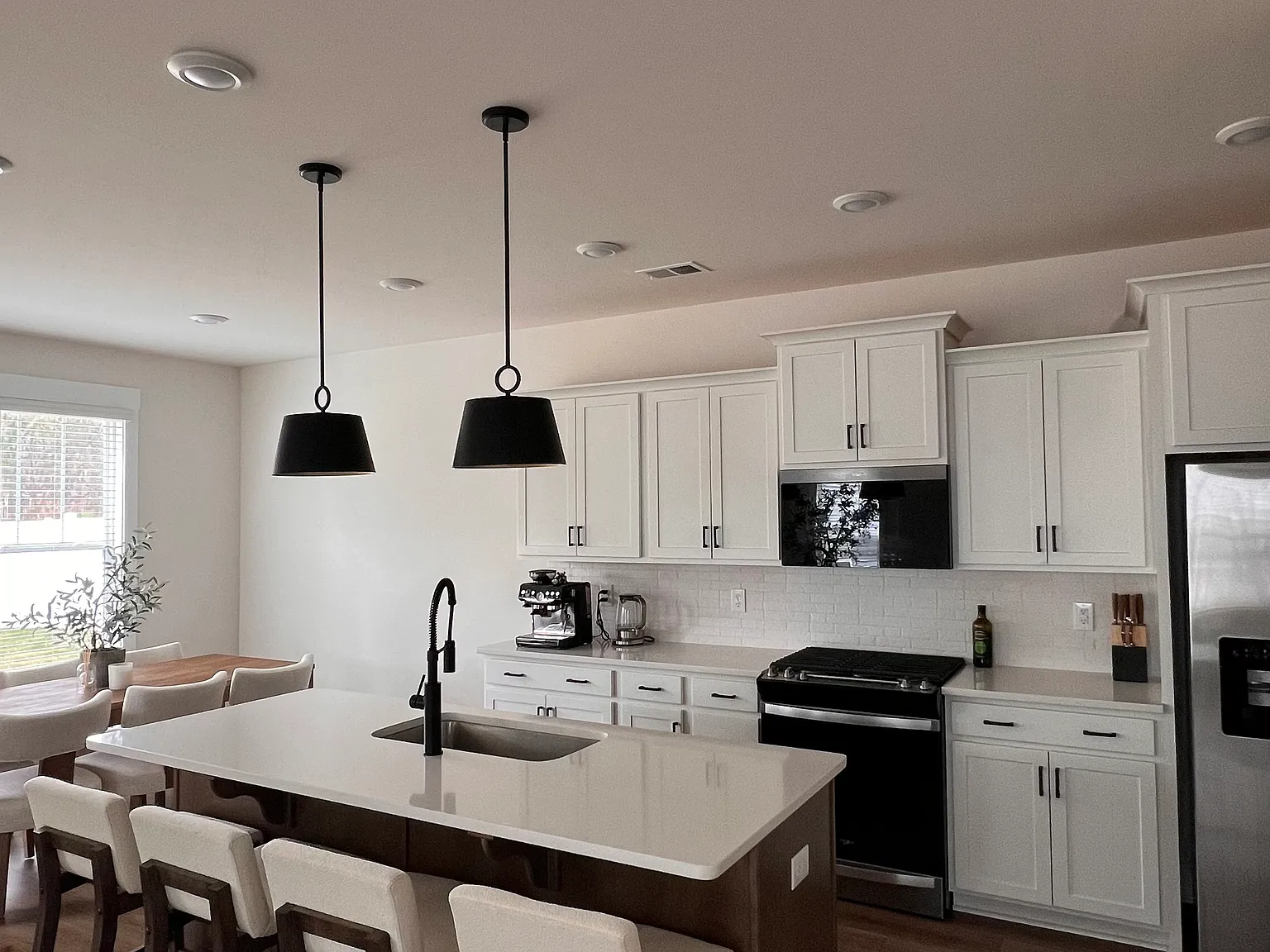 510 Reynard St — Photo 4