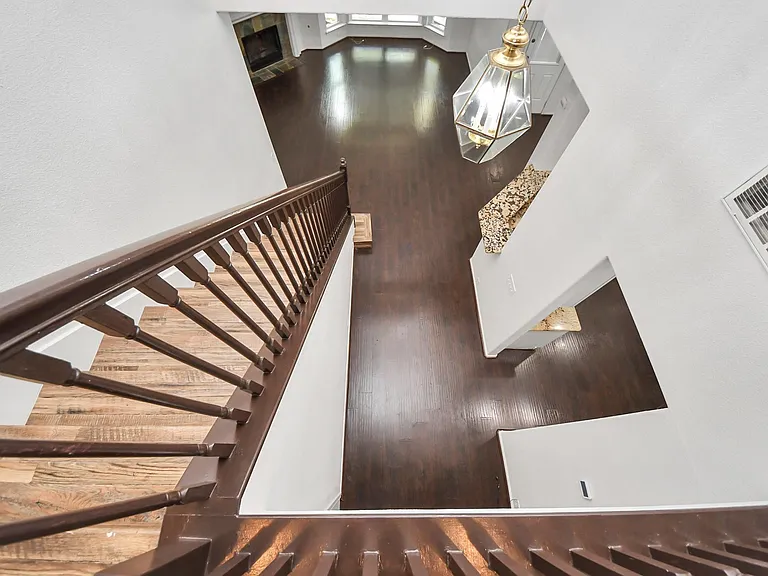 20510 Pioneer Bend Ct — Photo 28