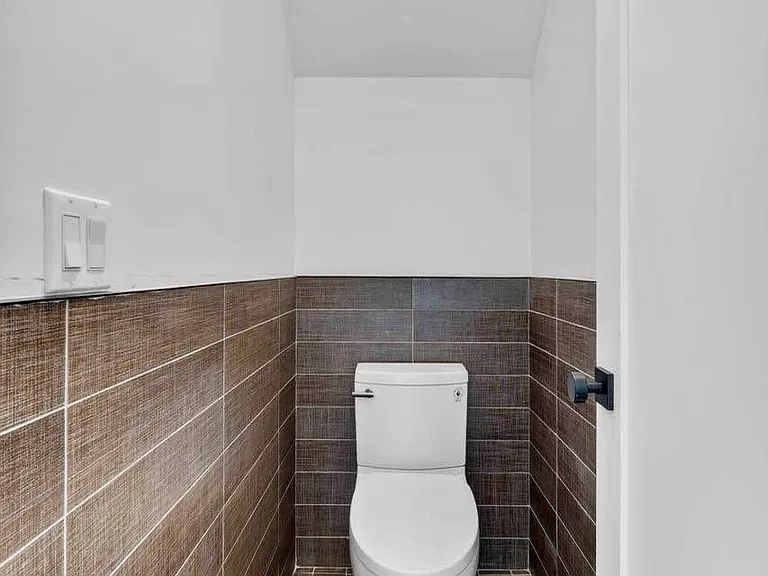 173 Tompkins Ave #4R — Photo 9