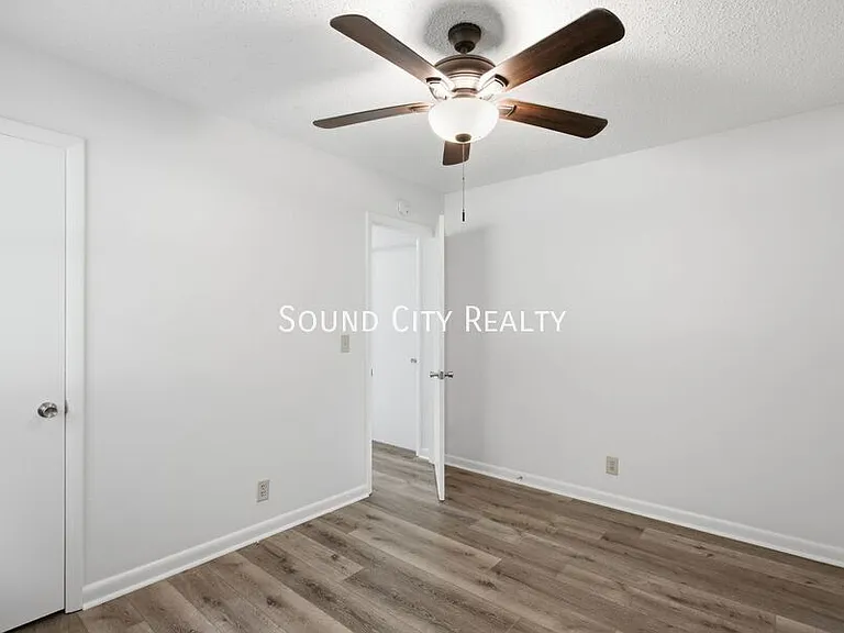 923B Oak Vale — Photo 18