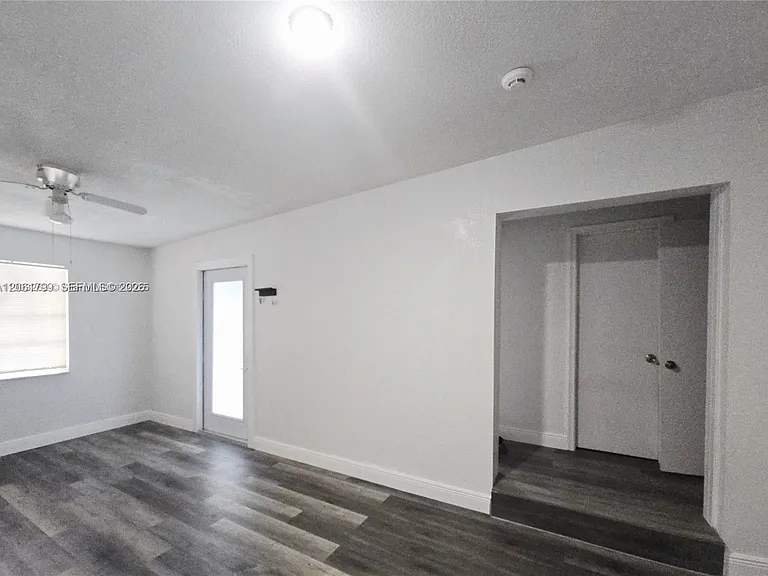 675 E 31st St — Photo 13