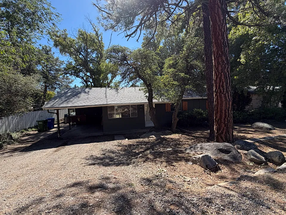 1801 W Thumb Butte Rd