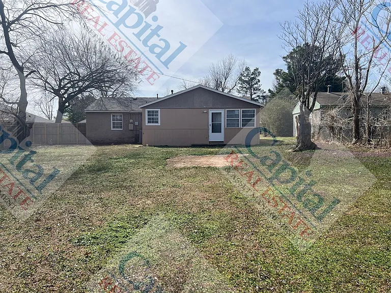 407 E Key Blvd — Photo 32