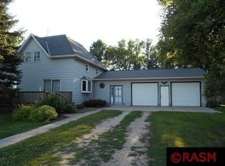 33493 250th St, Sleepy Eye, MN 56085