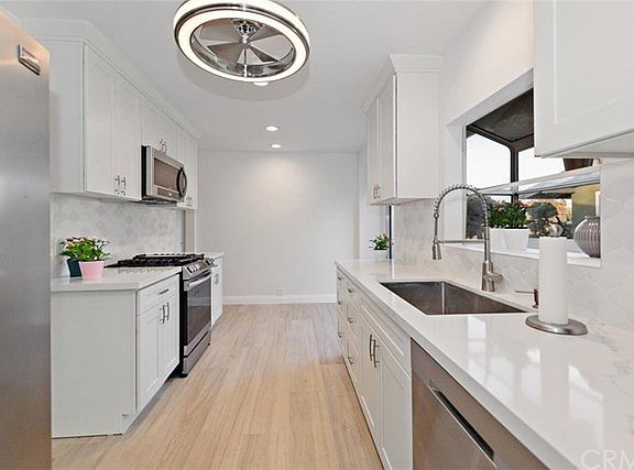 3rd image of 14318 San Cristobal Dr