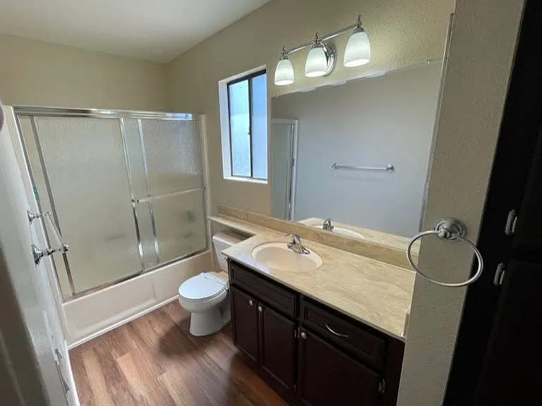 140 Cedar Ave — Photo 14