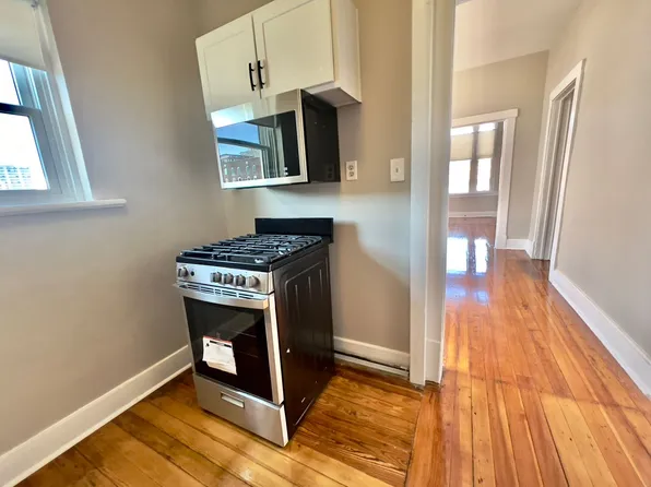 176 N Broadway, Lexington, KY