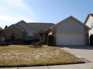 54607 Meadow Crest Cir, New Baltimore, MI 48047