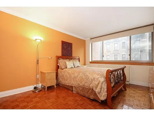Sold by Remax Real Estate Professionals | media 20