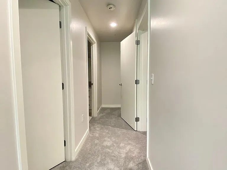 321 10th Ave S #610 — Photo 12