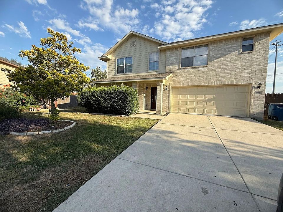 1st image of 570 Roadrunner Ave