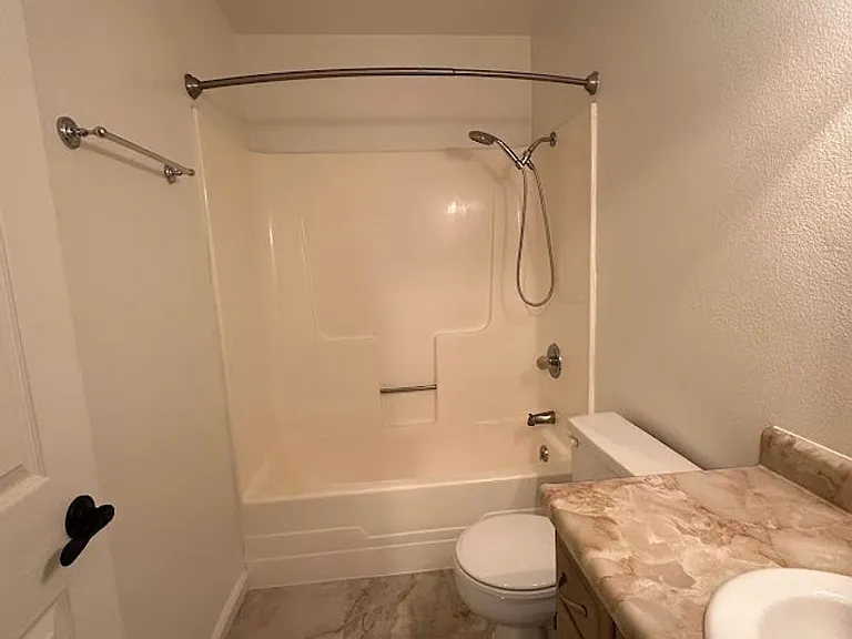 3735 Rhonda Rd — Photo 11