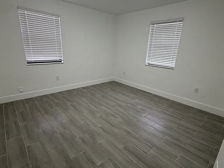 19110 SW 113th Pl — Photo 5
