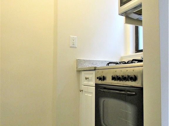 5th image of 185 Claremont Ave APT 3C