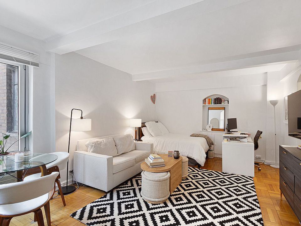 1st image of 120 Central Park S APT 3E