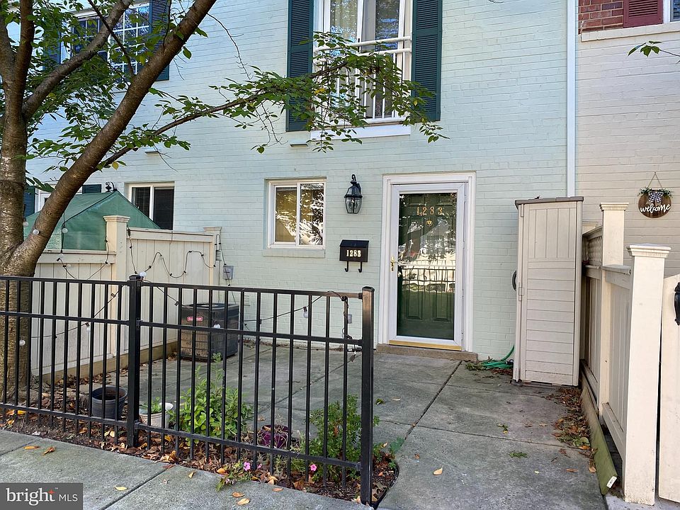 1st image of 1283 N Van Dorn St