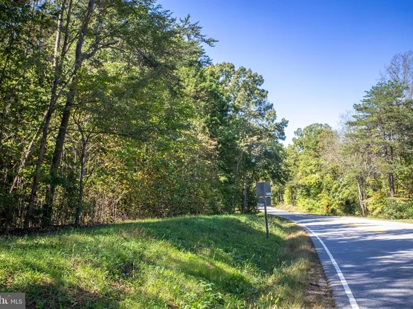 Richmond Hwy #3, Gladstone, VA 24553