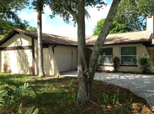 1008 Peninsula Rd, Tarpon Springs, FL 34689